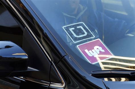 Minimum wage for Uber, Lyft drivers awaits action from Walz